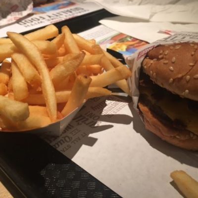 Habit Burger: Fast Food That Doesn’t Taste Fast